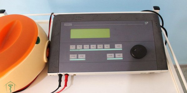 Συσκευή ηλεκτροθεραπείας